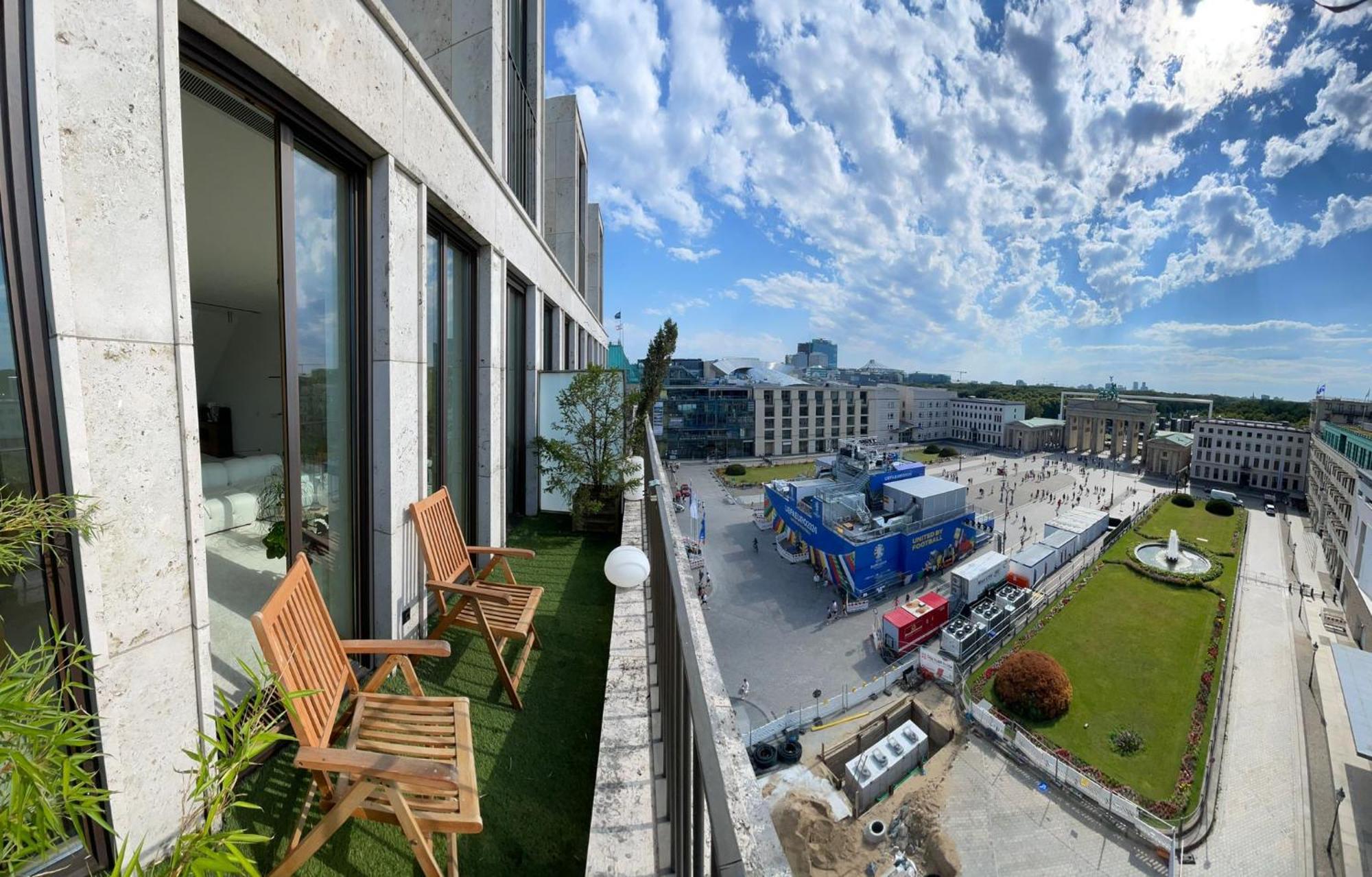 Nexliving Berlin Brandenburger Tor Aparthotel Bagian luar foto