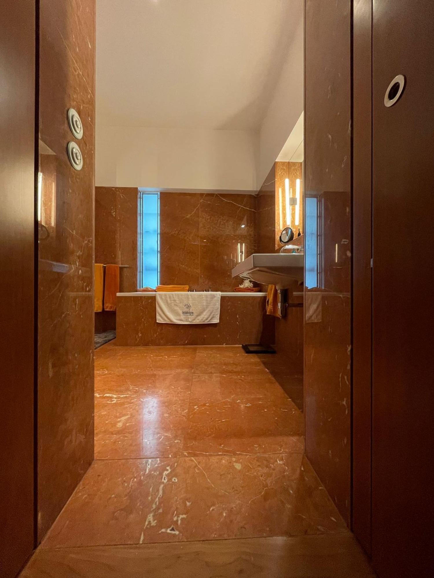 Nexliving Berlin Brandenburger Tor Aparthotel Bagian luar foto